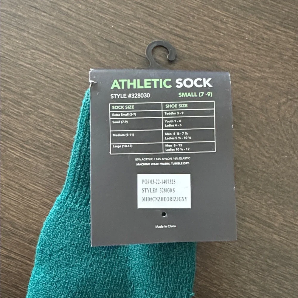 High Five Athletic Socks Green Soccer Knee-Length Tube Socks Size Small 7-9 NEW